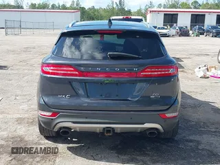 2015 Lincoln MKC z VIN 5LMCJ1A97FUJ22751, wystawiony jako IAAI lot #42266144 z przebiegiem 153 295 mil mil oraz . Historia ofert i sprzedaży dostępna na DreamBid. Obrazek 17.