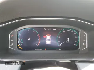 2025 Volkswagen Jetta SEL с VIN 3VWGX7BU8SM069177, выставлен на аукционе Copart как лот 62749625 с пробегом 5 587 миль миль и Списание • Salvage title. История ставок и продаж доступна на DreamBid. Изображение 9.