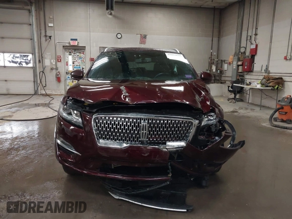2019 Lincoln MKC Select z VIN 5LMCJ2D95KUL07473, wystawiony jako IAAI lot #42052830 z przebiegiem 70 553 mil mil oraz . Historia ofert i sprzedaży dostępna na DreamBid. Obrazek 12.