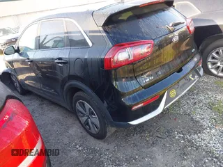 2018 Kia Niro LX with VIN KNDCB3LC4J5204528, listed as a IAAI auction lot 41559060 with 110,443 mi miles. Bid and sale history available at carsss.com. Image 3.