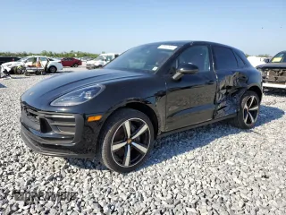 2023 Porsche Macan with VIN WP1AA2A55PLB13358, listed as a Copart auction lot 53840845 with 6,544 mi miles and Salvage Title. Bid and sale history available at carsss.com. Image 1.