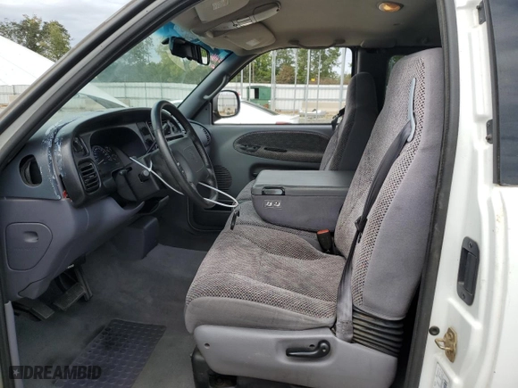 2000 Dodge Ram 1500 with VIN 3B7HC13Y6YG117073, listed as a Copart auction lot 71452974 with 136,749 mi miles and Salvage Title. Bid and sale history available at carsss.com. Image 7.