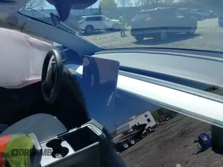 2023 Tesla Model Y Performance z VIN 7SAYGDEF4PF844933, wystawiony jako IAAI lot #42048999 z przebiegiem Nie podano mil oraz . Historia ofert i sprzedaży dostępna na DreamBid. Obrazek 14.