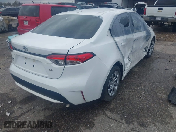 2021 Toyota Corolla LE with VIN 5YFEPMAE3MP152241, listed as a IAAI auction lot 41300931 with 70,125 mi miles. Bid and sale history available at carsss.com. Image 4.