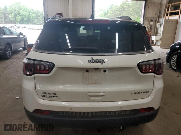 2018 Jeep Compass Limited with VIN 3C4NJDCB1JT212613, listed as a Copart auction lot 58320955 with 124,242 mi miles and Salvage title. Bid and sale history available at DreamBid. Image 6.