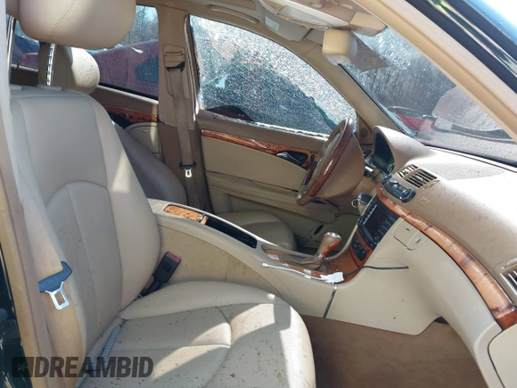 2007 Mercedes-Benz E-Class 3.5L with VIN WDBUF87X97B182554, listed as a IAAI auction lot 41815015 with 1 mi miles. Bid and sale history available at carsss.com. Image 5.