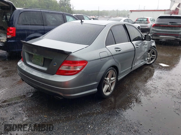 2008 Mercedes-Benz C 300 Sport with VIN WDDGF54X48F189512, listed as a IAAI auction lot 42513590 with 91,121 mi miles and . Bid and sale history available at DreamBid. Image 4.
