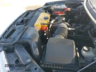 2017 Ford F-150 XL z VIN 1FTFX1EF9HKE56619, wystawiony jako IAAI lot #41802575 z przebiegiem 128 051 mil mil oraz . Historia ofert i sprzedaży dostępna na DreamBid. Obrazek 19.