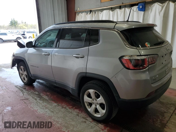 2018 Jeep Compass Latitude z VIN 3C4NJDBB3JT360814, wystawiony jako Copart lot #55018455 z przebiegiem 69 582 mil mil oraz Szkoda całkowita • Salvage title. Historia ofert i sprzedaży dostępna na DreamBid. Obrazek 2.