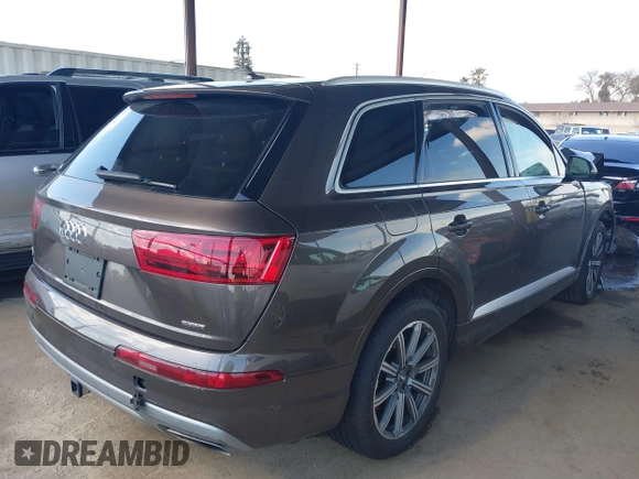 2018 Audi Q7 Premium Plus z VIN WA1LHAF79JD044647, wystawiony jako IAAI lot #41666009 z przebiegiem 60 087 mil mil oraz . Historia ofert i sprzedaży dostępna na DreamBid. Obrazek 4.