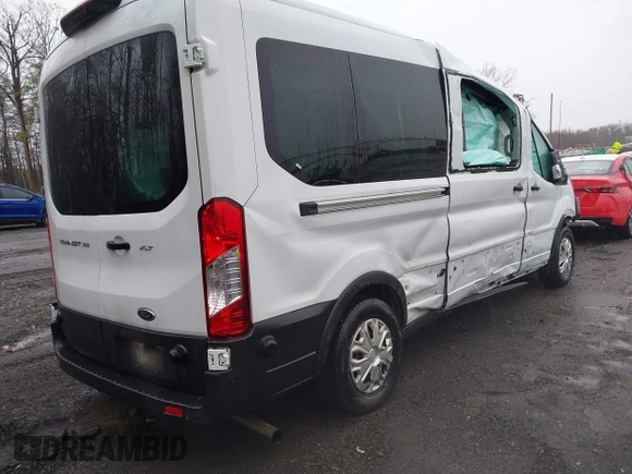 2024 Ford Transit Passenger XL with VIN 1FBAX2C85RKA36852, listed as a IAAI auction lot 41712833 with 24,663 mi miles. Bid and sale history available at carsss.com. Image 4.