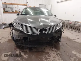 2015 Lincoln MKZ Hybrid z VIN 3LN6L2LU0FR624283, wystawiony jako IAAI lot #41402447 z przebiegiem 79 883 mil mil oraz . Historia ofert i sprzedaży dostępna na DreamBid. Obrazek 13.