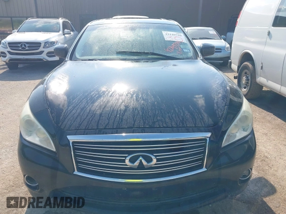 2012 Infiniti M with VIN JN1BY1AP7CM331533, listed as a IAAI auction lot 42149759 with 123,186 mi miles. Bid and sale history available at carsss.com. Image 6.