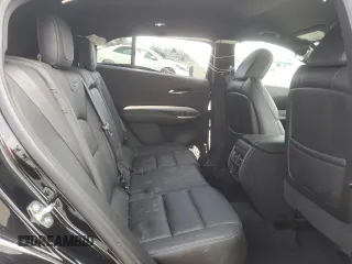 2022 Cadillac XT4 FWD Premium Luxury z VIN 1GYFZCR42NF135325, wystawiony jako Copart lot #43133215 z przebiegiem 48 998 mil mil oraz Szkoda całkowita • Salvage title. Historia ofert i sprzedaży dostępna na DreamBid. Obrazek 11.