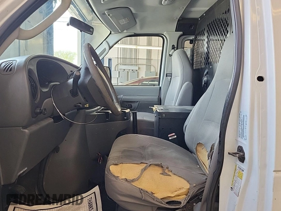 2007 Ford Econoline Cargo Commercial z VIN 1FTNE24LX7DA66517, wystawiony jako IAAI lot #42566208 z przebiegiem 125 518 mil mil oraz . Historia ofert i sprzedaży dostępna na DreamBid. Obrazek 15.