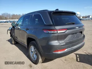 2025 Jeep Grand Cherokee Laredo with VIN 1C4RJHAG0SC268997, listed as a Copart auction lot 45860945 with 1,036 mi miles and Salvage Title. Bid and sale history available at DreamBid. Image 2.