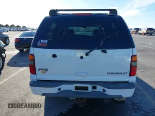 2003 Chevrolet Suburban LS with VIN 3GNFK16Z83G174955, listed as a IAAI auction lot 41389203 with 280,261 mi miles and . Bid and sale history available at DreamBid. Image 16.