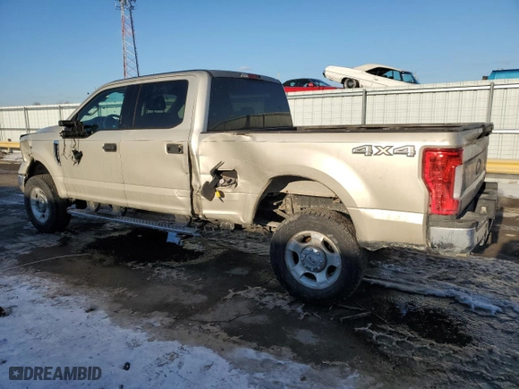 2017 Ford Super Duty F-250 SRW Lariat with VIN 1FT7W2B65HEC47345, listed as a Copart auction lot 45656315 with 191,210 mi miles and Clean Title. Bid and sale history available at carsss.com. Image 2.