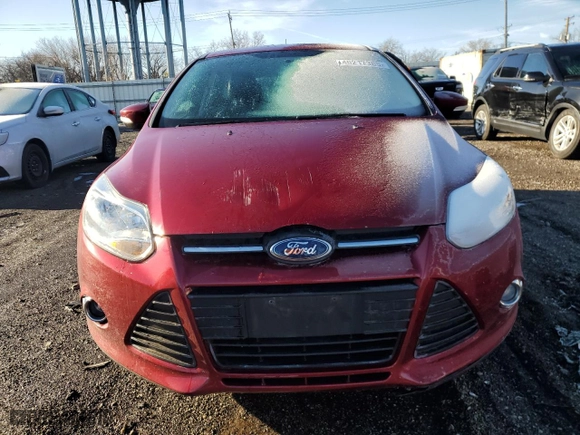 2013 Ford Focus SE with VIN 1FADP3K24DL225478, listed as a Copart auction lot 49217305 with 70,867 mi miles and Salvage Title. Bid and sale history available at carsss.com. Image 5.