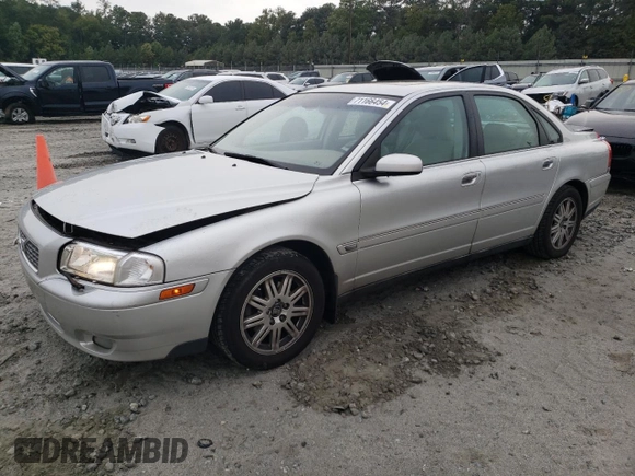 2005 Volvo S80 with VIN YV1TS592351410022, listed as a Copart auction lot 71166454 with 168,140 mi miles and Salvage Title. Bid and sale history available at carsss.com. Image 1.