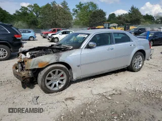 2005 Chrysler 300 C z VIN 2C3AA63H25H153444, wystawiony jako Copart lot #55451845 z przebiegiem Nie podano mil oraz Szkoda całkowita • Salvage title. Historia ofert i sprzedaży dostępna na DreamBid. Obrazek 1.