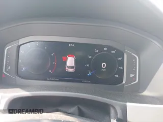 2023 Volkswagen Atlas SE z VIN 1V2WR2CA6PC547040, wystawiony jako IAAI lot #42400535 z przebiegiem 25 300 mil mil oraz . Historia ofert i sprzedaży dostępna na DreamBid. Obrazek 7.