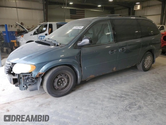 2006 Chrysler Town & Country LWB LX with VIN 2A4GP44R66R768813, listed as a Copart auction lot 81662344 with 152,807 mi miles and Salvage Title. Bid and sale history available at carsss.com. Image 1.