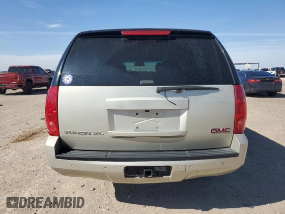 2014 GMC Yukon XL SLT with VIN 1GKS1KE05ER163129, listed as a Copart auction lot 50089885 with 220,073 mi miles and Salvage Title. Bid and sale history available at carsss.com. Image 6.