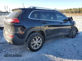 2018 Jeep Cherokee Latitude with VIN 1C4PJLCB6JD518425, listed as a Copart auction lot 89181885 with 120,346 mi miles and Salvage title. Bid and sale history available at DreamBid. Image 3.