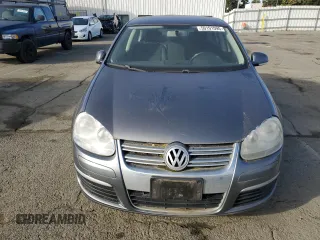 2010 Volkswagen Jetta TDI z VIN 3VWAL7AJ2AM170674, wystawiony jako Copart lot #50191095 z przebiegiem 195 538 mil mil oraz Czysty tytuł • Clean title. Historia ofert i sprzedaży dostępna na DreamBid. Obrazek 5.