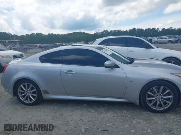 2015 Infiniti Q60 S Limited z VIN JN1CV6EK6FM871680, wystawiony jako IAAI lot #42253006 z przebiegiem 113 513 mil mil oraz . Historia ofert i sprzedaży dostępna na DreamBid. Obrazek 13.