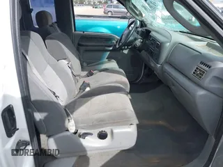 2003 Ford F-250 XL с VIN 1FTNX20L33EA76875, выставлен на аукционе IAAI как лот 41906622 с пробегом 182 874 миль миль и . История ставок и продаж доступна на DreamBid. Изображение 5.