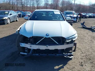 2021 BMW 3 Series 330i xDrive with VIN 3MW5R7J09M8B47753, listed as a IAAI auction lot 41897641 with 38,189 mi miles and . Bid and sale history available at DreamBid. Image 12.