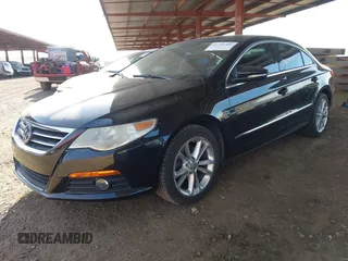 2010 Volkswagen CC Lux Plus z VIN WVWHN7AN0AE534191, wystawiony jako IAAI lot #42239700 z przebiegiem 93 287 mil mil oraz . Historia ofert i sprzedaży dostępna na DreamBid. Obrazek 17.