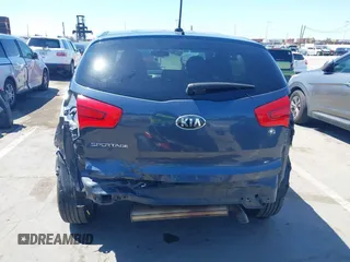 2016 Kia Sportage LX with VIN KNDPB3AC3G7838754, listed as a IAAI auction lot 42004172 with 184,857 mi miles. Bid and sale history available at carsss.com. Image 17.