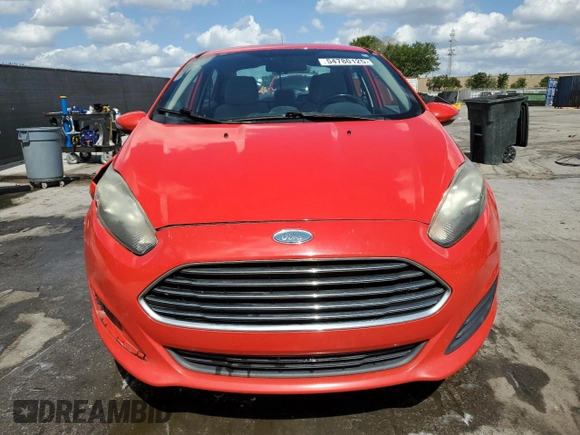 2015 Ford Fiesta SE z VIN 3FADP4BJXFM219540, wystawiony jako Copart lot #54780125 z przebiegiem 163 370 mil mil oraz Szkoda całkowita • Salvage title. Historia ofert i sprzedaży dostępna na DreamBid. Obrazek 5.
