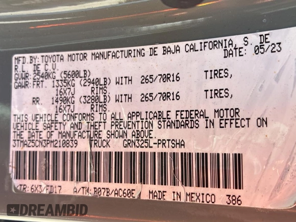 2023 Toyota Tacoma SR5 z VIN 3TMAZ5CN3PM210839, wystawiony jako Copart lot #56557005 z przebiegiem 17 767 mil mil oraz Czysty tytuł • Clean title. Historia ofert i sprzedaży dostępna na DreamBid. Obrazek 10.