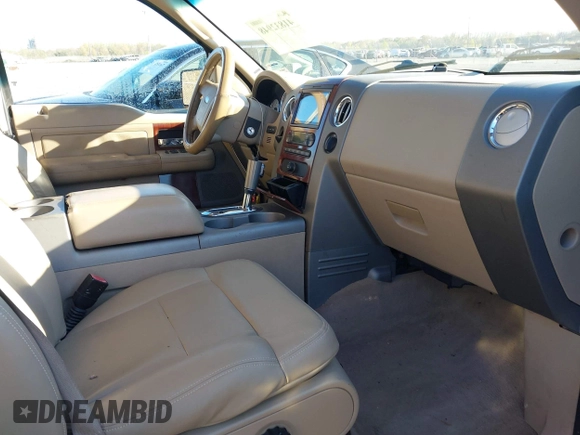 2006 Ford F-150 XLT with VIN 1FTPX125X6NA39456, listed as a IAAI auction lot 41832948 with 266,716 mi miles. Bid and sale history available at carsss.com. Image 5.