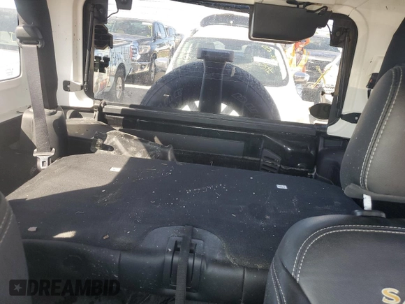 2014 Jeep Wrangler Sahara with VIN 1C4AJWBG3EL258582, listed as a Copart auction lot 74921604 with 17,777 mi miles and Non Repairable. Bid and sale history available at DreamBid. Image 10.