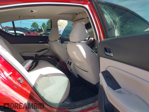 2019 Nissan Altima 2.5 SV with VIN 1N4BL4DV9KC218782, listed as a IAAI auction lot 41679464 with 112,195 mi miles. Bid and sale history available at carsss.com. Image 8.
