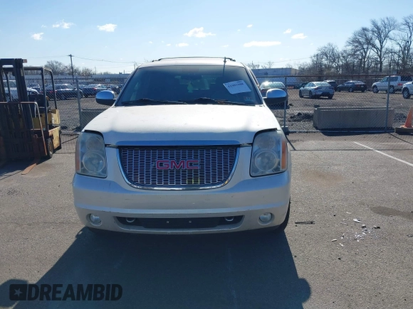 2009 GMC Yukon SLT 4SB with VIN 1GKFK33079R251967, listed as a IAAI auction lot 41901508 with 186,900 mi miles and . Bid and sale history available at DreamBid. Image 12.