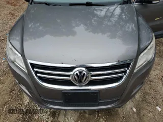 2011 Volkswagen Tiguan SEL with VIN WVGBV7AX1BW552486, listed as a Copart auction lot 58089605 with Not provided miles and Salvage title. Bid and sale history available at DreamBid. Image 12.
