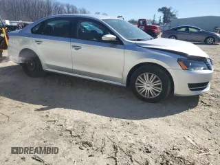 2015 Volkswagen Passat S with VIN 1VWAS7A33FC080026, listed as a Copart auction lot 48748815 with 100,579 mi miles and Salvage title. Bid and sale history available at DreamBid. Image 4.
