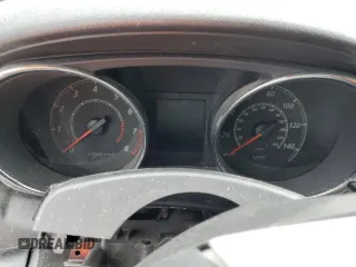 2014 Mitsubishi Outlander SE z VIN 4A4AP4AU2EE020696, wystawiony jako Copart lot #59438435 z przebiegiem Nie podano mil oraz Szkoda całkowita • Salvage title. Historia ofert i sprzedaży dostępna na DreamBid. Obrazek 9.