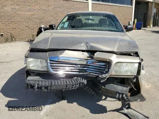 2004 Ford Crown Victoria Standard с VIN 2FAFP73W84X162132, выставлен на аукционе Copart как лот 51967594 с пробегом 227 410 миль миль и Списание • Salvage title. История ставок и продаж доступна на DreamBid. Изображение 5.