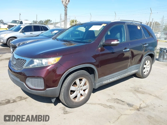 2012 Kia Sorento LX with VIN 5XYKT4A27CG280165, listed as a IAAI auction lot 41851408 with 119,218 mi miles. Bid and sale history available at carsss.com. Image 2.