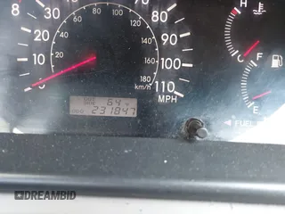 2007 Toyota Corolla CE with VIN JTDBR32E570113526, listed as a IAAI auction lot 41543348 with 231,847 mi miles and . Bid and sale history available at DreamBid. Image 7.