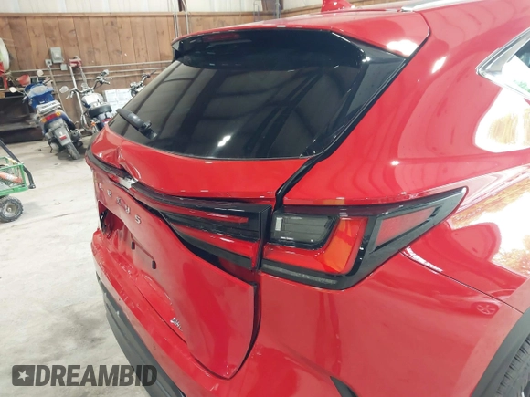 2025 Lexus NX 350 Premium z VIN 2T2GGCEZ5SC086994, wystawiony jako IAAI lot #42482143 z przebiegiem 169 mil mil oraz . Historia ofert i sprzedaży dostępna na DreamBid. Obrazek 18.