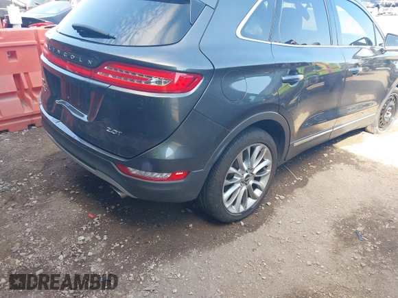 2017 Lincoln MKC Reserve с VIN 5LMCJ3C90HUL50022, выставлен на аукционе IAAI как лот 41898519 с пробегом 87 517 миль миль и . История ставок и продаж доступна на DreamBid. Изображение 4.