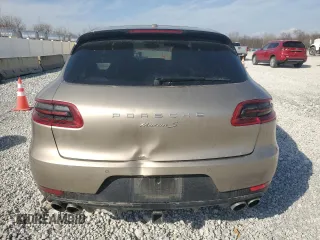 2017 Porsche Macan S with VIN WP1AB2A5XHLB14939, listed as a Copart auction lot 49422025 with 124,730 mi miles and Clean Title. Bid and sale history available at DreamBid. Image 6.